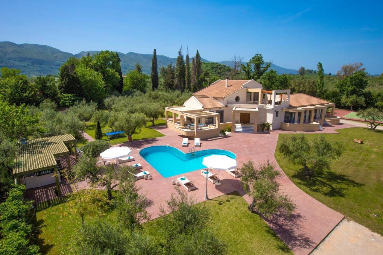 Astarte Villas - Istar Villa With Tennis Court Makhairadhon Exterior photo