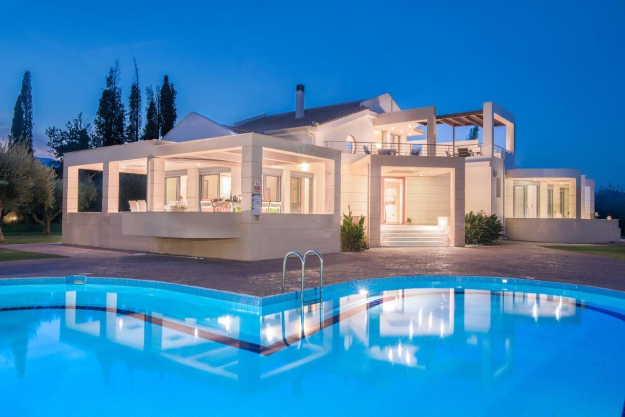 Astarte Villas - Istar Villa With Tennis Court Makhairadhon Exterior photo