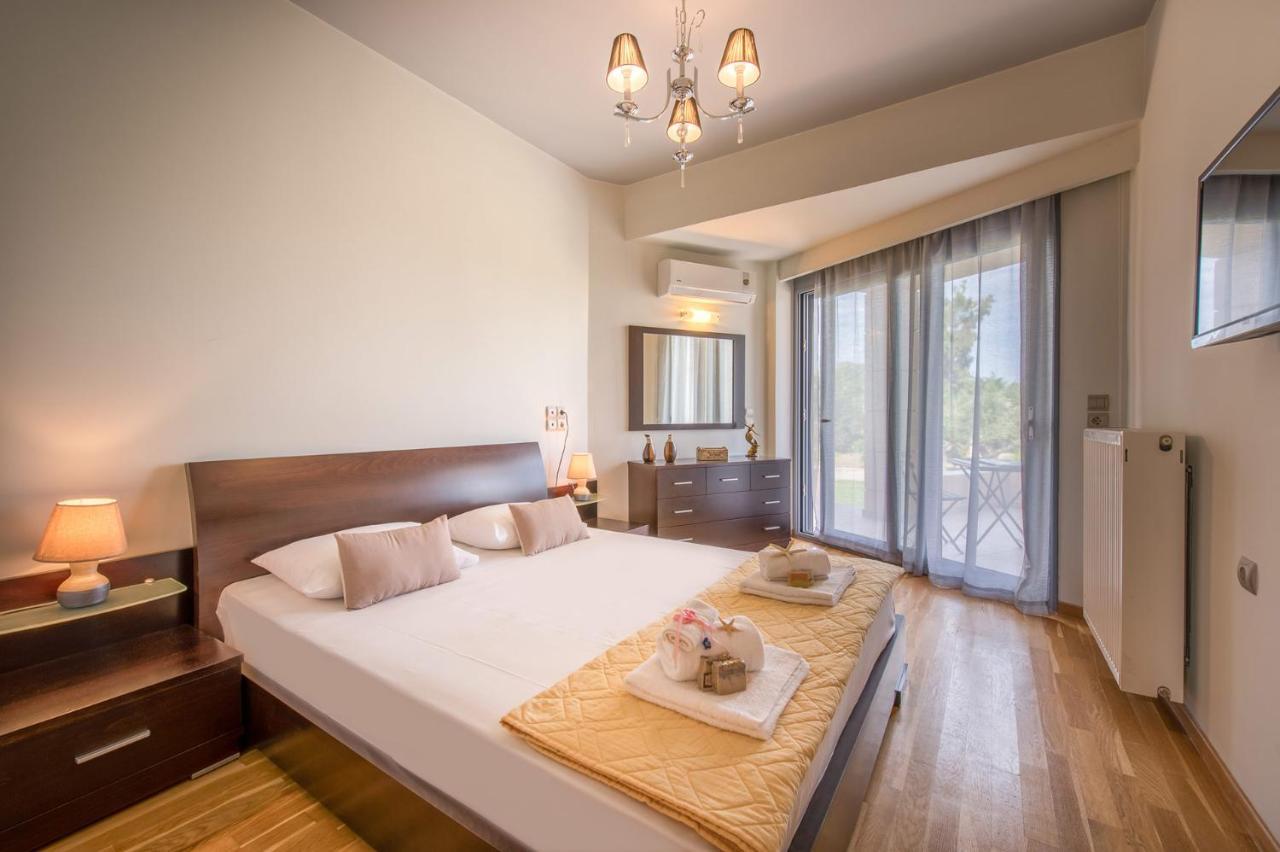 Astarte Villas - Istar Villa With Tennis Court Makhairadhon Exterior photo