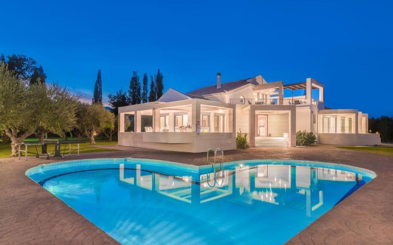 Astarte Villas - Istar Villa With Tennis Court Makhairadhon Exterior photo