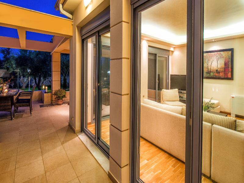 Astarte Villas - Istar Villa With Tennis Court Makhairadhon Exterior photo